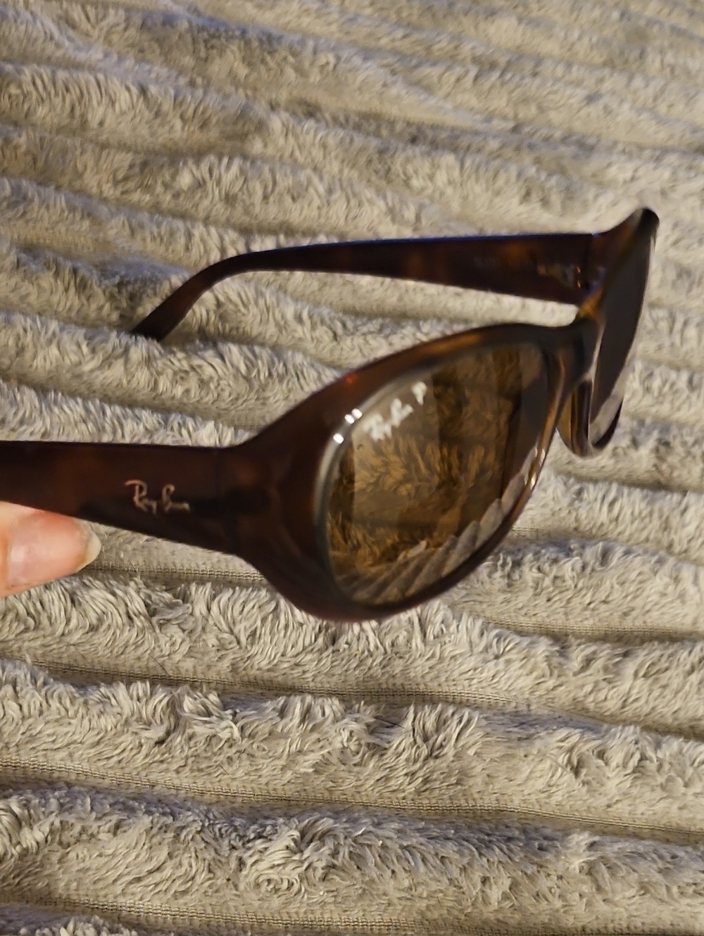 Ray-ban Womens Model Code: RB 4061 ( PERFECT CONDITION ) - Picture 2 of 8